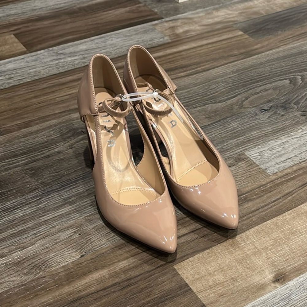 Women's Nude Patent Leather Heels